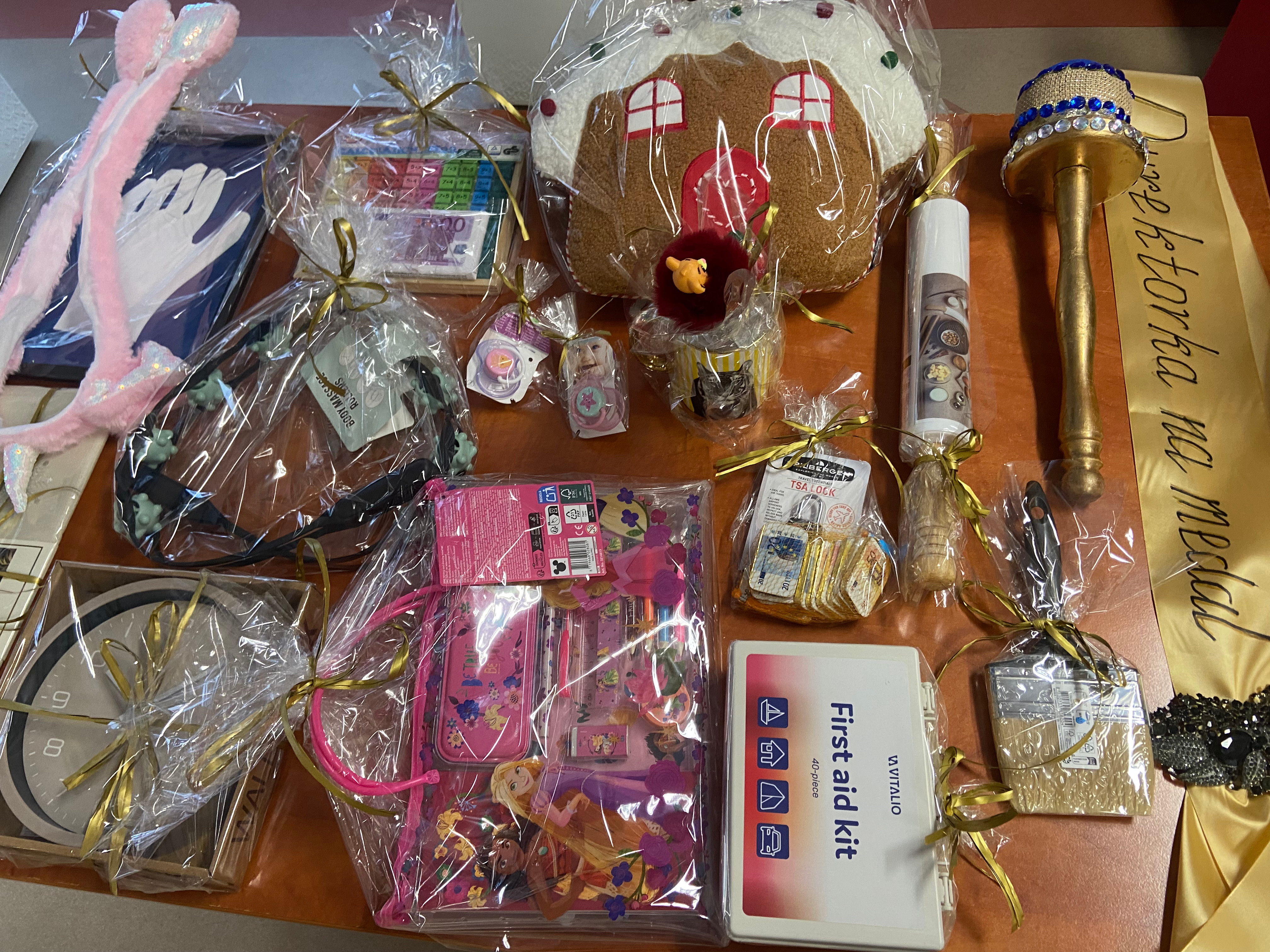 Zdjęcie zabawnych upominków dla Pracowników